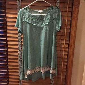 Umgee Boutique top size M